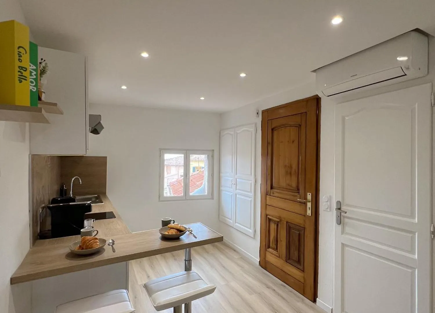 Studio Vue Mer Au Coeur Du Suquet Cannes Frankrijk